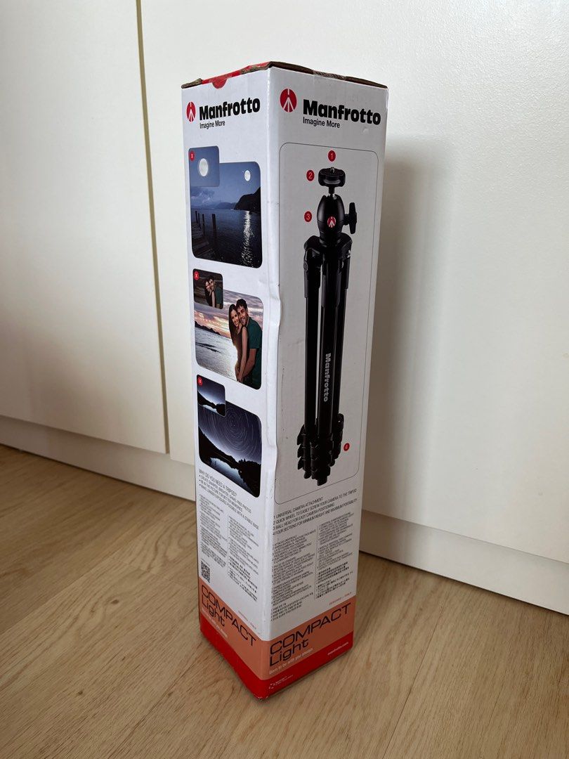 Manfrotto Compact Light Aluminum Tripod (Black)62865819646081112