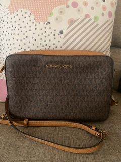 (Kategori: ) berada di . Dikirim oleh fr2bags (ID iklan 1369493368, Gambar 1). Deskripsi: .