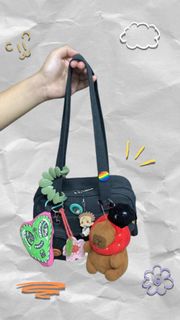 (Category: ) located in . Submitted by uchyha (Listing ID 1369403862, Image 1). Description: .