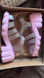 (Category: ) located in . Submitted by monjcel (Listing ID 1369359365, Image 1). Description: .