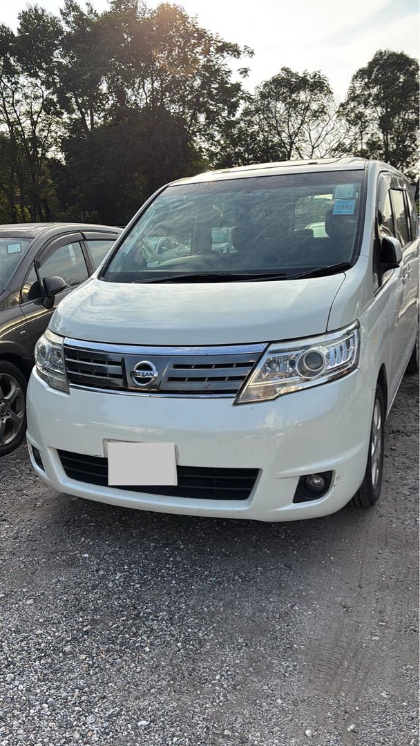 Nissan SERENA GREEN 2.0L SR SERENA GREEN 2.0L SR Auto62863172483073111