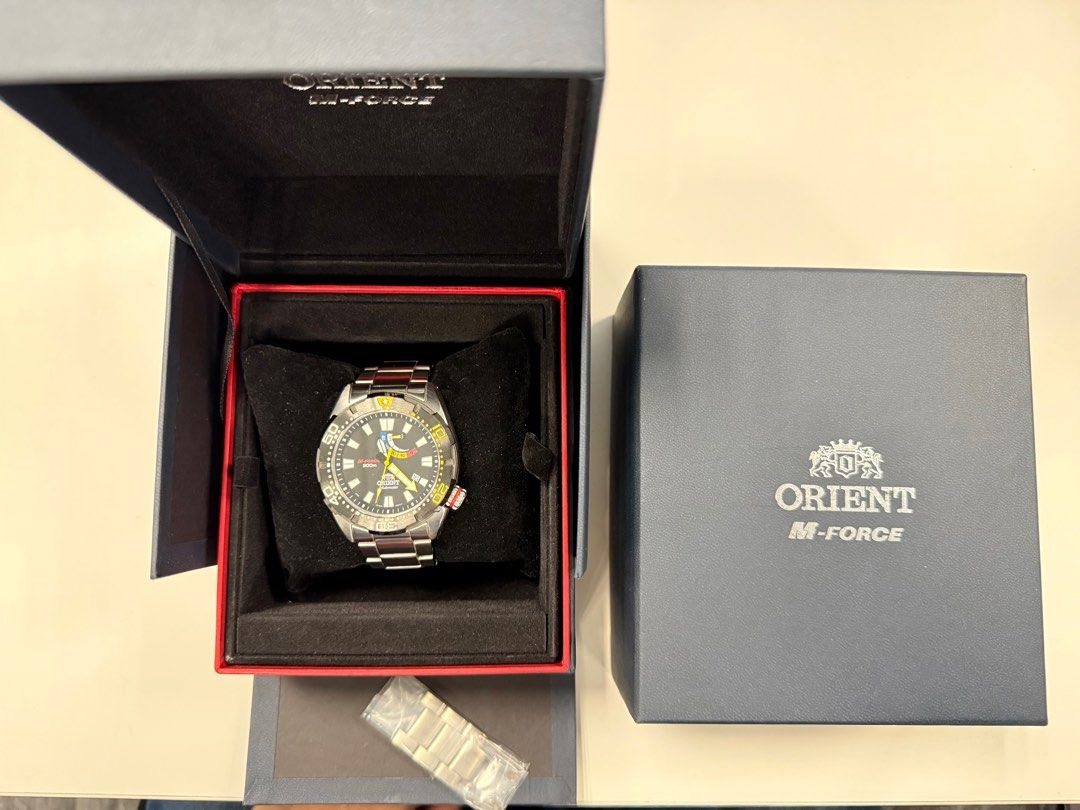 FIXED PRICE - ORIENT M-Force Bravo Automatic Dive Watch with Power Reserve 200M (Category: Men's Watches) located in Taguig. Submitted by speedforce101 (Listing ID 1369361039, Image 2). Description: FIXED PRICE! FIXED PRICE MEANS BEST AND LAST PRICE. Model EL0A001B Made in Japan Purchased May 2016 200M water resistance With 40 hour power reserve indicator Discontinued model New , old stock on EBay or Chrono24 costs ₱40K Full-specs here: https://l