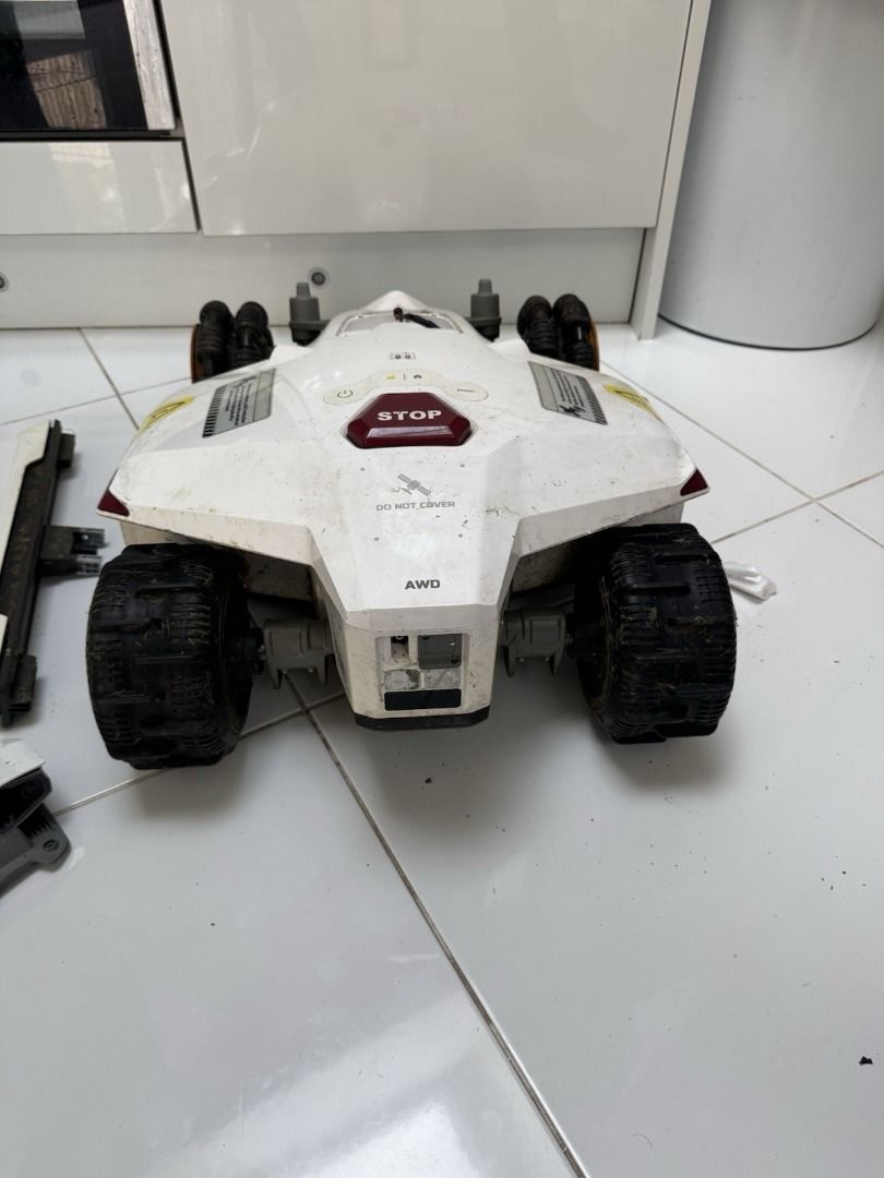 Original New 2025 Mammotion Luba 2 Awd 5000 X Robotic Lawnmower (Category: Electronics Others) located in Canberra. Submitted by legitimateelectronicsstore (Listing ID 1369434708, Image 3). Description: We have the brand new original Mammotion Luba 2 Awd 5000 X Robotic Lawnmower unboxed sealed available in boxes which comes with complete accessories and international warranty card .