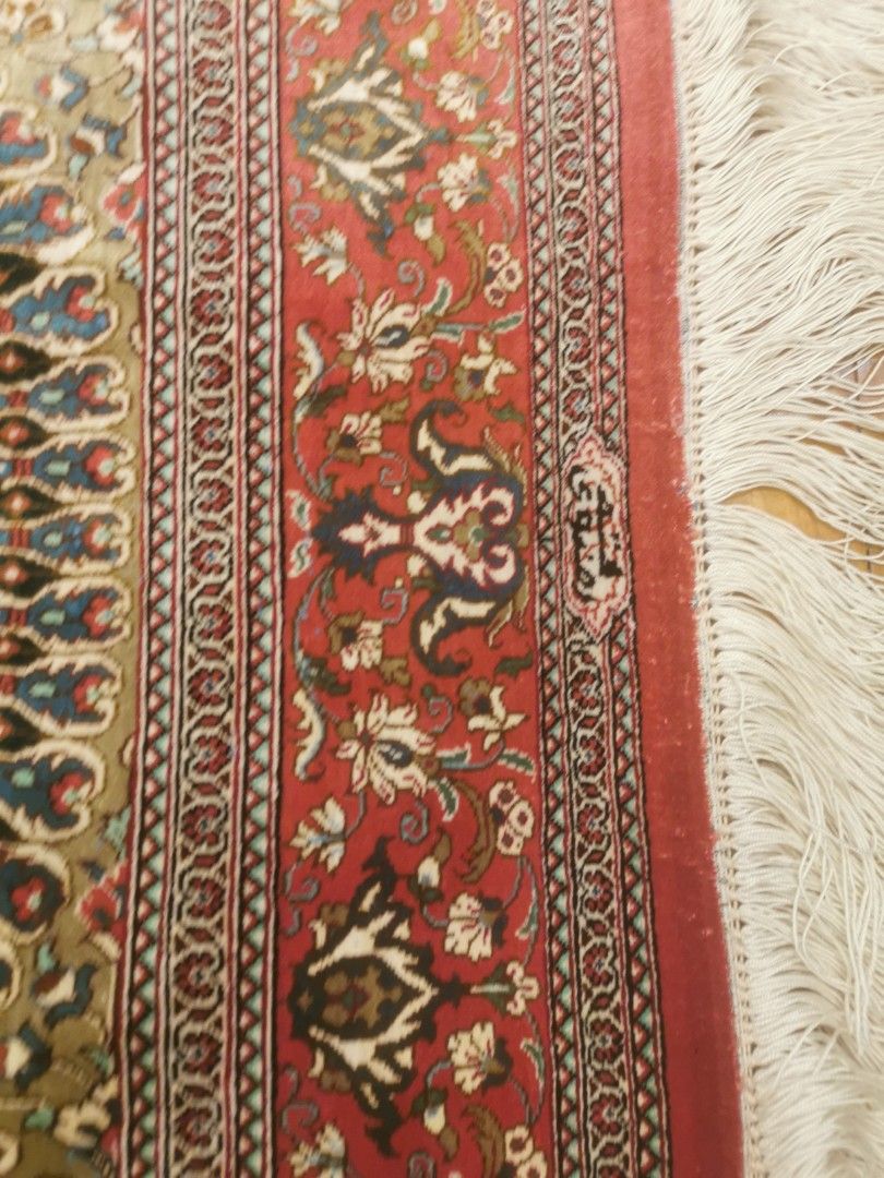 Persian Carpets65075285248002112