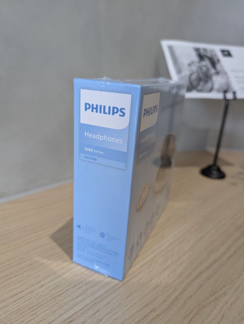 由 rinrinrinn (刊登 ID 1369357089，圖片 3) 提交，位於 台中市 (Taichung) 的 未拆★Philips藍芽耳機★長續航開放式真無線藍牙運動耳機-TAT3708 (類別：耳機)，說明：全新未拆看包裝就知道✨✨ 💡IPX4日常防水，防濺防汗水 💡最新藍芽5.4，連線快又穩 💡內建AI麥克風，通話更清晰 💡22小時長效續航，不怕沒電來攪局 💡優雅奶茶色，怎麼穿搭都合適 原價 $2690 MOMO特價 $1980 這裡售價$1300✨✨。