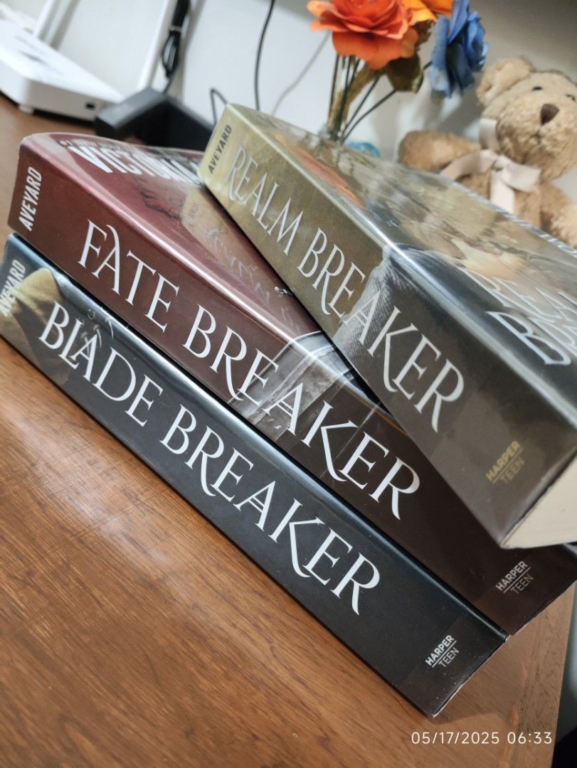 REALM BREAKER SERIES take all (Category: Designer & Blind Box Toys) located in Quezon City. Submitted by desperateforspace (Listing ID 1369490272, Image 3). Description: .