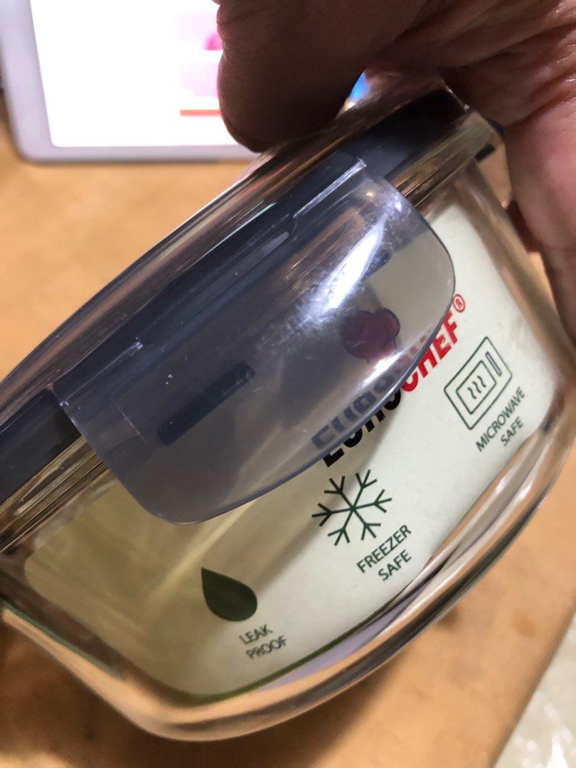 Round Glass container 400ml (Category: Food Organization & Storage) located in Caloocan City. Submitted by mannycoydegz8 (Listing ID 1369366706, Image 1). Description: Food container Glass 400ml capacity Round shape Decluttering Height 2in .