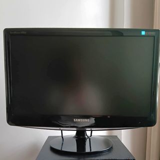 Samsung LCD Monitor Screen
