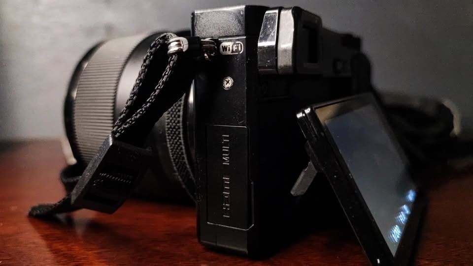 Sony A6000 + Sony 50mm fe 1.8 (Category: Cameras) located in Taguig. Submitted by _eniw (Listing ID 1369391431, Image 3). Description: Sony A6000 + Sony 50mm fe 1.8 Issue: Darkspot on viewfinder Condition: - Secondhand, still presentable - Good condition, no hidden issue - No dings or scratches on the barrel. - Clean glass. - AF and MF are 101% working No box and no other peripherals. Body and lens only. Not sold separately. What you see is what 