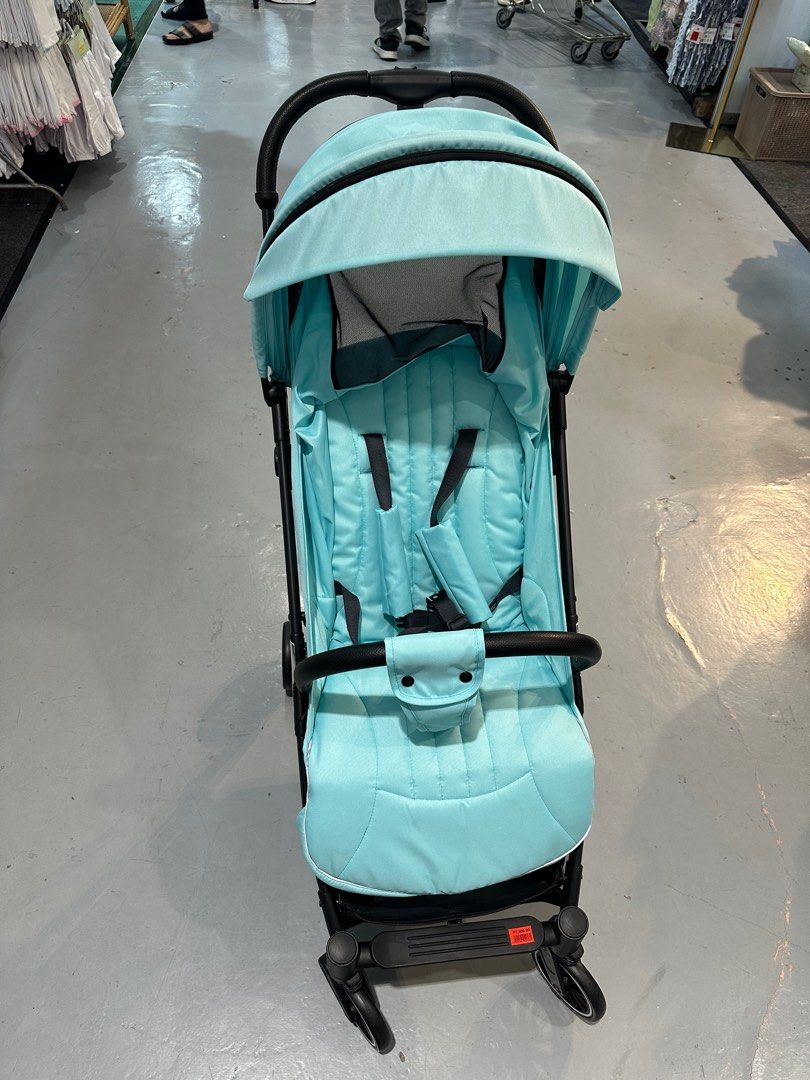 Strollers (cabin approved) (Category: Strollers) located in Manila. Submitted by airacruz0048042 (Listing ID 1369472858, Image 2). Description: Baby Company Brand Strollers Newborn to Toddler Cabin Approved Fully Recline Up to 22kgs Foldable Space saver Easy to assemble 2,000 pesos only. 10,000 pesos mall price. BRANDNEW Open for resellers and bulk orders..