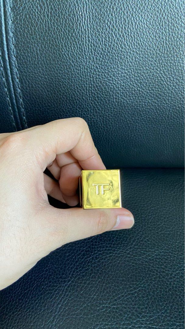 Tom Ford Lipstick Spanish Pink (Category: Makeup) located in Marikina City. Submitted by rilxmx (Listing ID 1369439377, Image 2). Description: Bought for 3.8 at podium Used twice only Rfs: does not match my lips color.