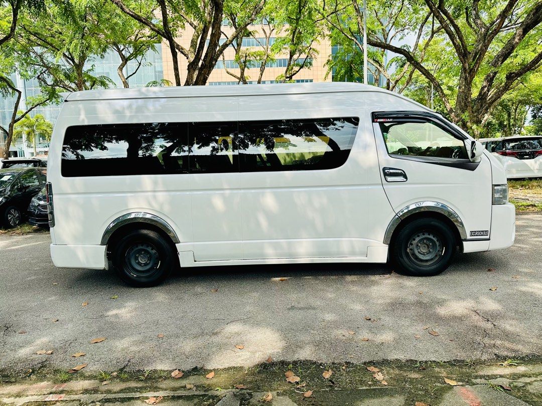 Toyota Hiace Commuter HighRoof Auto (Category: Used Commercial Vehicles for Sale) located in Singapore. Submitted by absbus (Listing ID 1369342099, Image 3). Description: 🚎 Toyota Hiace Commuter 3.0 High Roof 💎 Price = $92,988 💵 Monthly Payment = $20XX month 📅 Registration Date = 13 Aug 2020 ⏰COE Remaining = 5 Year 2 month 💡 Why Choose to buy with ABS BUS PTE LTD? 💥 ABS Member, you’ll enjoy these exclusive benefits: 💥 ✅ 2 Years warranty fo