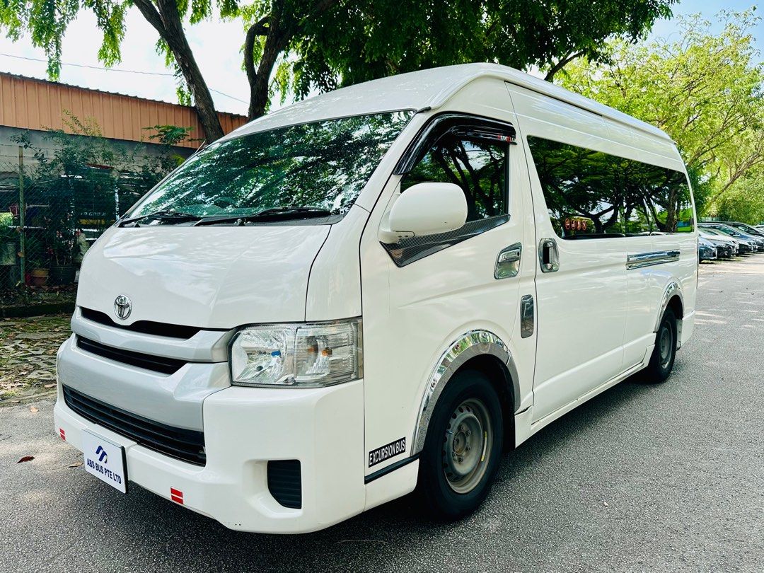Toyota Hiace Commuter HighRoof Auto (Category: Used Commercial Vehicles for Sale) located in Singapore. Submitted by absbus (Listing ID 1369342099, Image 2). Description: 🚎 Toyota Hiace Commuter 3.0 High Roof 💎 Price = $92,988 💵 Monthly Payment = $20XX month 📅 Registration Date = 13 Aug 2020 ⏰COE Remaining = 5 Year 2 month 💡 Why Choose to buy with ABS BUS PTE LTD? 💥 ABS Member, you’ll enjoy these exclusive benefits: 💥 ✅ 2 Years warranty fo