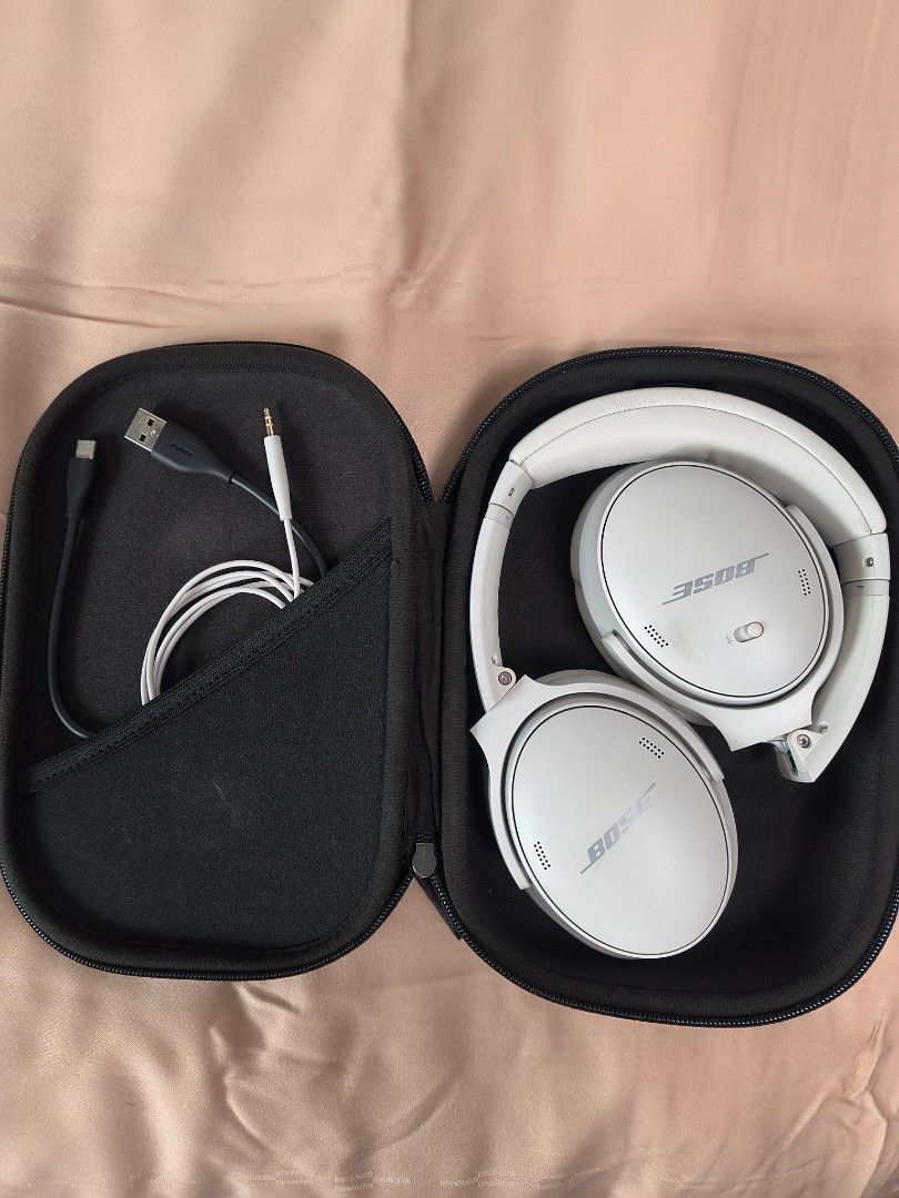 WTS: Genuine Bose QC45