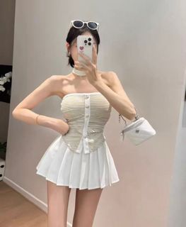 (Category: ) located in . Submitted by cc_wardrobe1 (Listing ID 1369322694, Image 1). Description: .