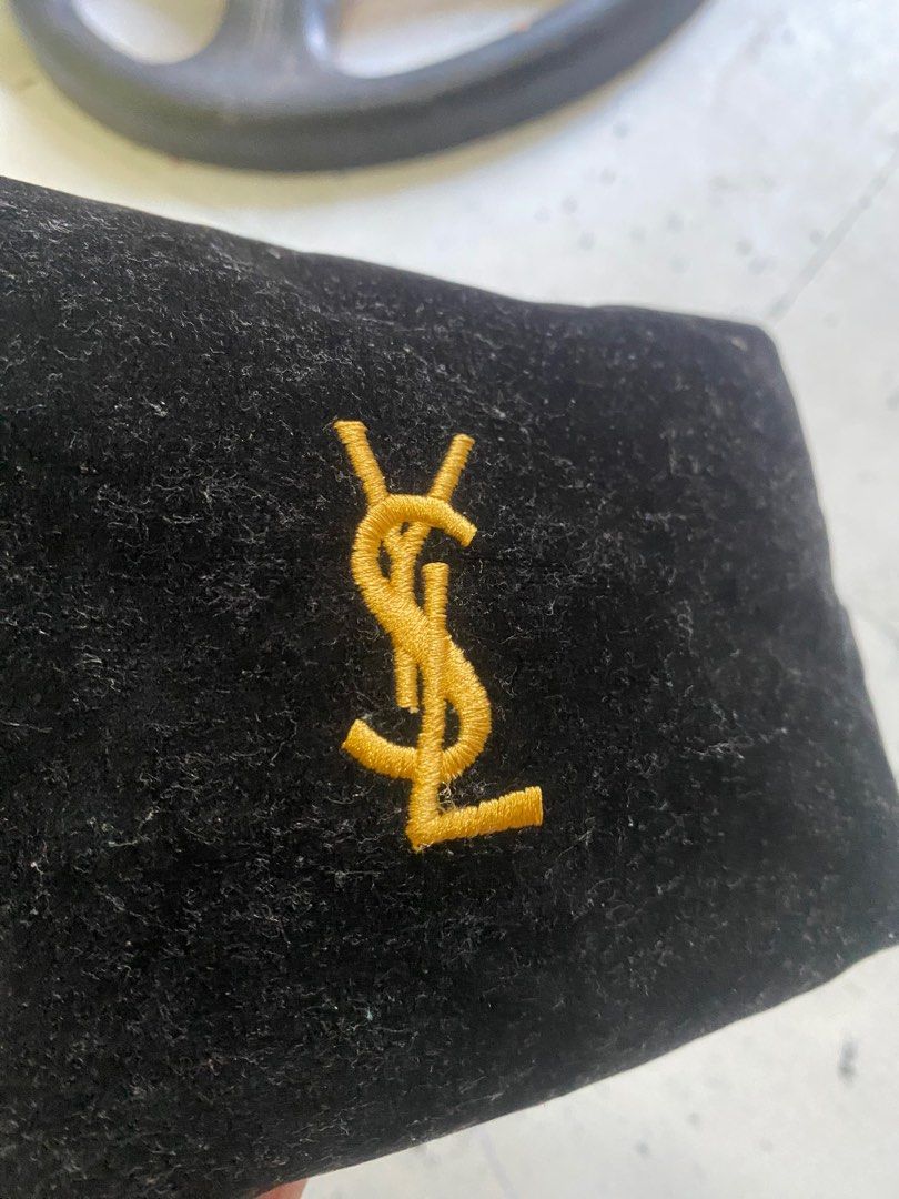 YSL PARFUM BAG (Category: Luxury Bags & Wallets) located in General Trias. Submitted by mangu_ukay (Listing ID 1369401669, Image 2). Description: No issue .