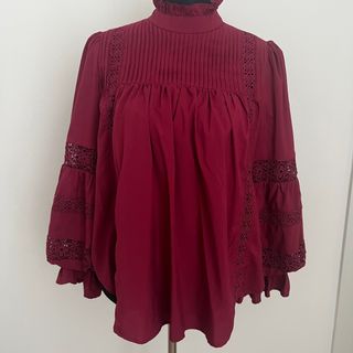 (Category: ) located in . Submitted by preloved.pretty.things (Listing ID 1368868002, Image 1). Description: .