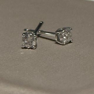 (Category: ) located in . Submitted by parure.sg (Listing ID 1367646249, Image 1). Description: .