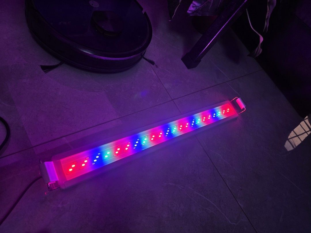 2ft led light (Category: Homes & Other Pet Accessories) located in Singapore. Submitted by azone9999 (Listing ID 1369607828, Image 4). Description: bought but didn't use plastic sheet on light still intact 3 modes 2ft light $25 brand new.