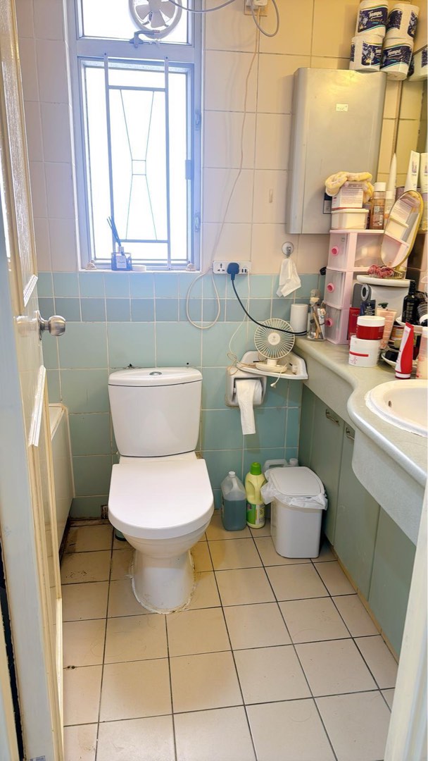 8 Fung Shing Road, Yuen Long  
Lower floor, Wah Ting Court, 510 sq ft63437654282753114