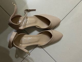 由 hsin9981 (刊登 ID 1369516026，圖片 1) 提交，位於 的 (類別：)，說明：。
