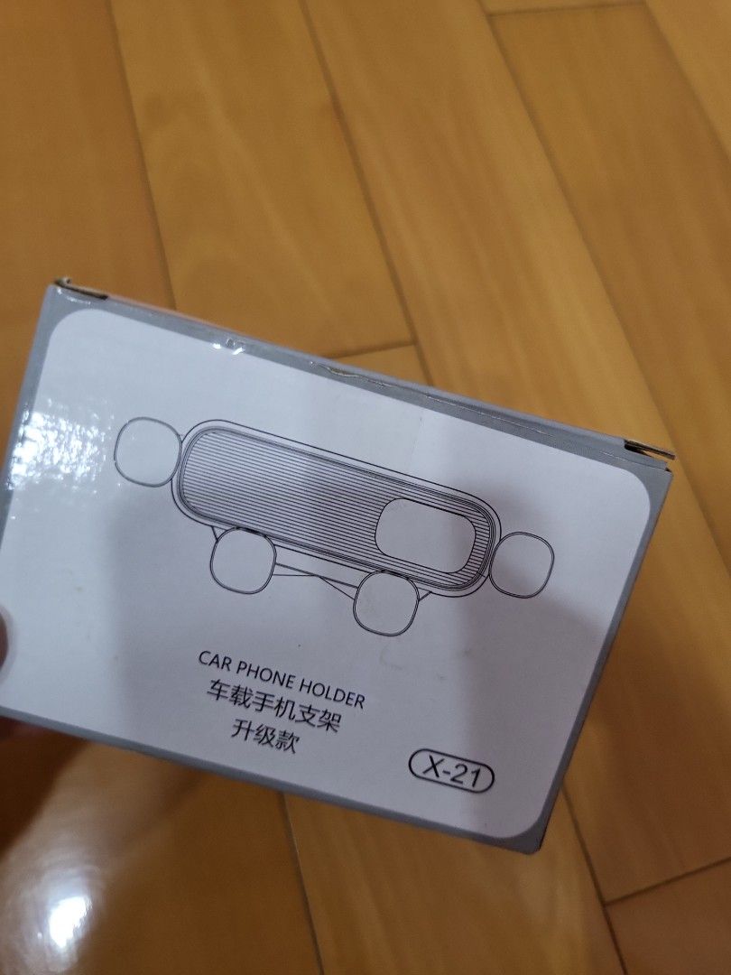 由 w1a5j9 (刊登 ID 1369627256，圖片 1) 提交，位於 基隆市 (Keelung) 的 車載手機支架 (類別：汽機車零配件)，說明：全新未使用。