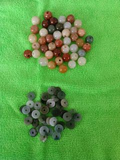 天然緬甸翡翠玉珠 玉片 Burma jade pearls64223364572675110