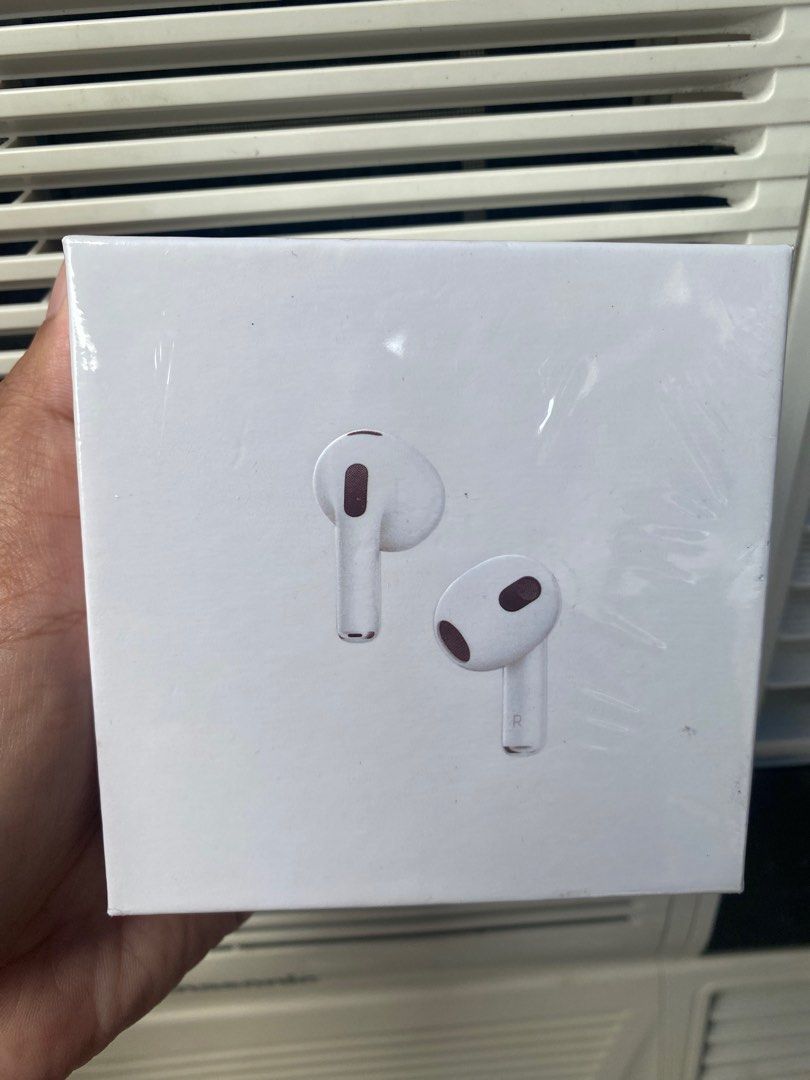 Apple airpods 3rd generation ‼️ (Category: Earphones) located in Manila. Submitted by dimple162 (Listing ID 1369540295, Image 1). Description: Airpods gen 3 Original type Serial number is searchable High quality MOP: gcash| bpi(bank transfer) Hindi po galing from power mac or mall Direct supplier . KUNG MAARTE KA DOON KA SA FARAWAY CHARIZZ Pm lang po kayo .