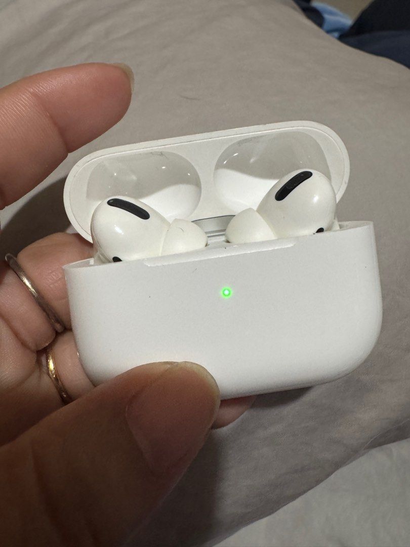 Apple Airpods Pro 1 💯 original (Category: Earphones) located in Paranaque City. Submitted by hannah.agupit (Listing ID 1369603210, Image 2). Description: Unit, Case protector and cable for charging 💯 original as seen on pic same serial on settings case and apple web and the mechanical shadow showing on the case head.. No issues Ready to use PM for sure buyers only please!.