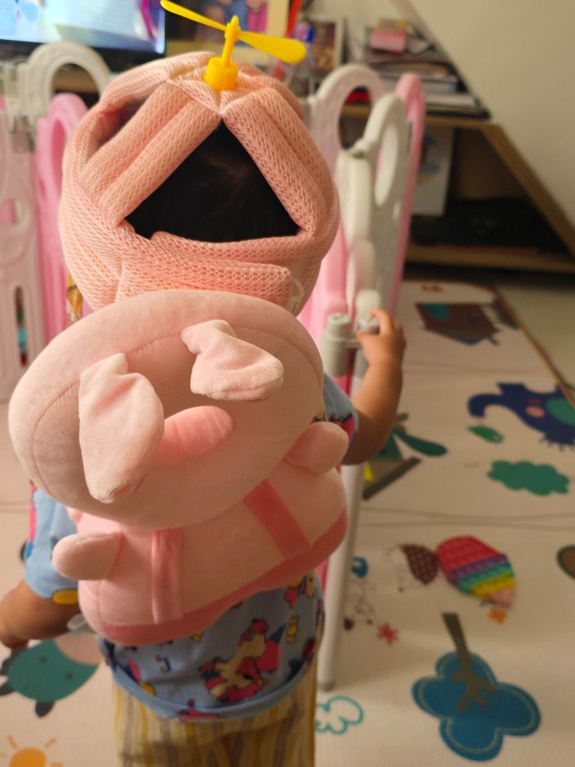 Baby Head Protector (Category: Infant Playtime) located in Valenzuela. Submitted by cessa009 (Listing ID 1369680381, Image 3). Description: Cute Baby Walking Anti Falling Pillow bag Toddler Head Protection Cushion Backpack Wear.
