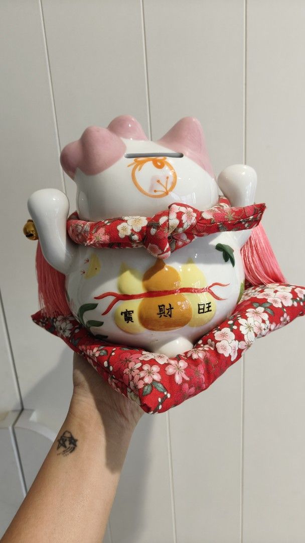 Big Pink Fortune Cat Display