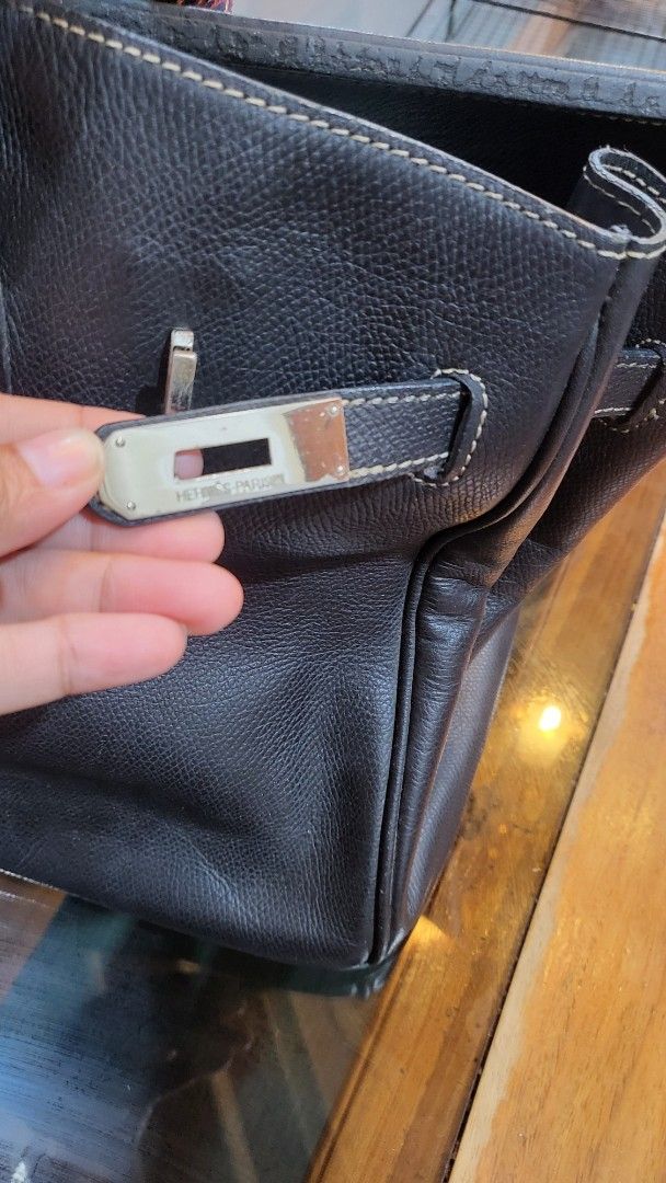 Black H - E - R - M- E -S (Category: Luxury Bags & Wallets) located in Muntinlupa City. Submitted by goldensnake888enterprise (Listing ID 1369645211, Image 2). Description: Letter Z round - year 1996 model This is a black Hermès Birkin bag with a “shooting star” stamp, which signifies it was made specifically for an Hermès employee almost 15 years in my care, need to let go for emergency funds. Disclaimer: I did not bought in Hermes store, it was
