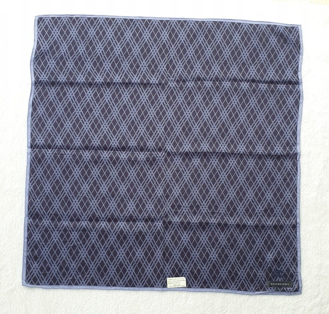 BURBERRY hankie (Category: Scarves) located in Tagum. Submitted by minimelstuff (Listing ID 1369614623, Image 2). Description: bnew with tag size on pics.