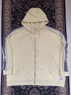 (Kategori: ) berada di . Dikirim oleh thriftingmate (ID iklan 1369649317, Gambar 1). Deskripsi: .