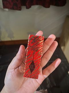 Charlotte Tilbury Limited Edition Matte Revolution - K Romance
