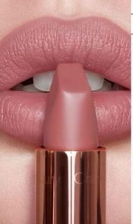 Charlotte Tilbury mini lipstick