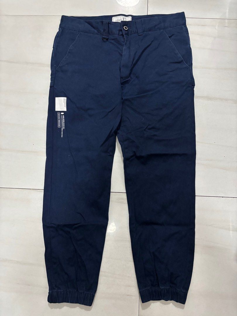 Chocoolate jogger type pants SLIM FIT BLUE MEDIUM (Category: Trousers) located in Quezon City. Submitted by edether (Listing ID 1369660994, Image 1). Description: Waist - 32-33in Length- 36in If you see it posted, it’s available. Last price and details are posted. No reply means not interested. We are limited by the app on the number of replies we can make. Thank you for understanding. Location is Cubao, QC. Add for shipping..