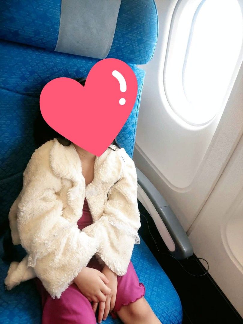 Cream fur coat for kids (Category: Coats, Jackets and Outerwear) located in Cavite. Submitted by marccassy (Listing ID 1369661278, Image 3). Description: bought preloved for travel perfect for 5 years old and above.