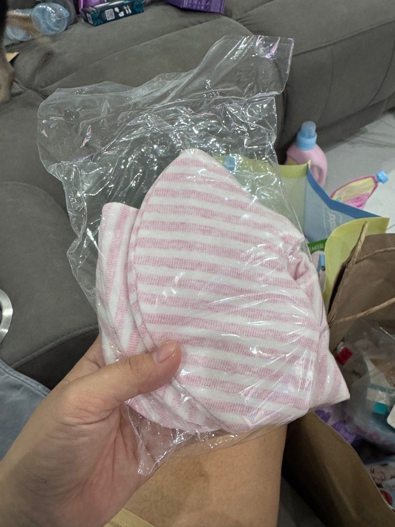 DULA Hot & Cold Therapack (Category: Breastfeeding & Bottle Feeding) located in Manila. Submitted by ch0140 (Listing ID 1369501459, Image 3). Description: New Extra.
