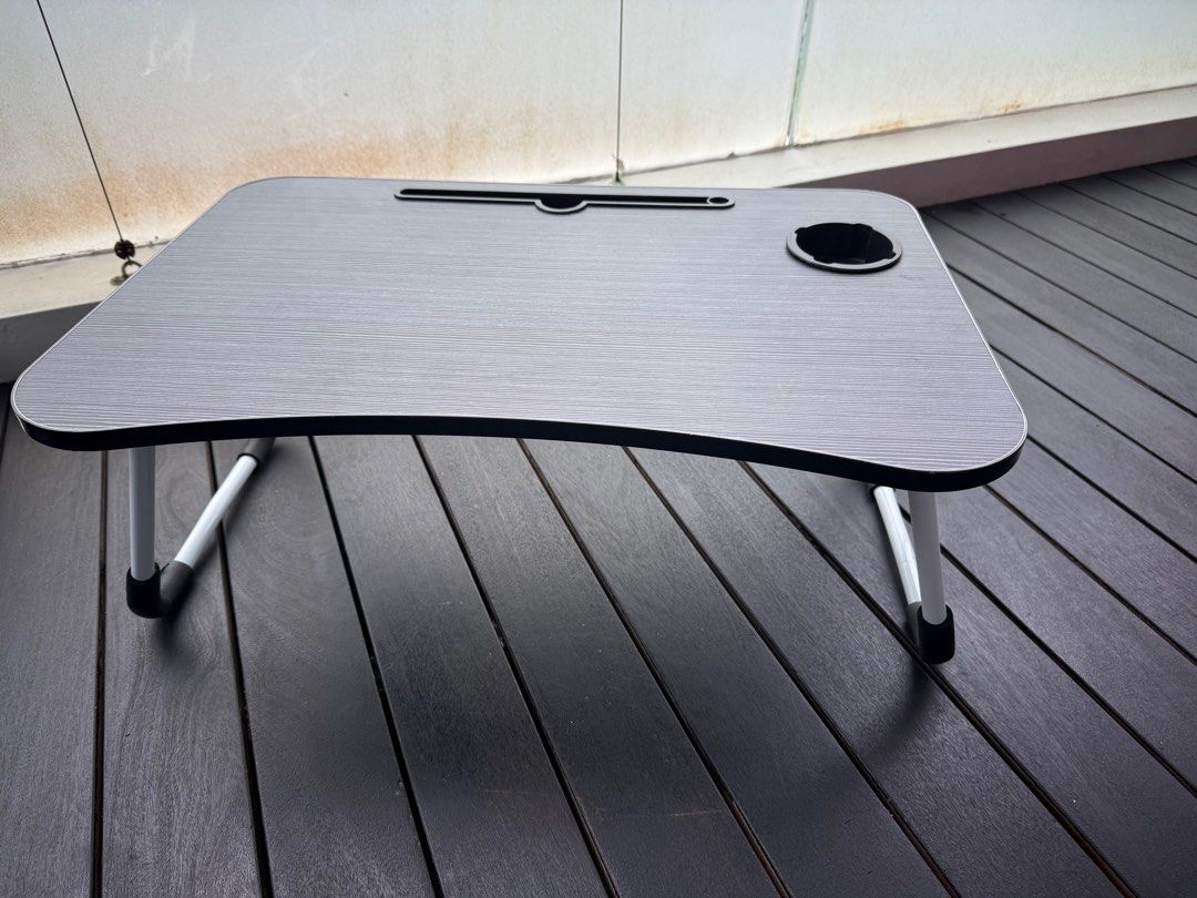 Foldable Table (Category: Tables & Sets) located in Singapore. Submitted by purephoenix.1df006 (Listing ID 1369515425, Image 2). Description: .