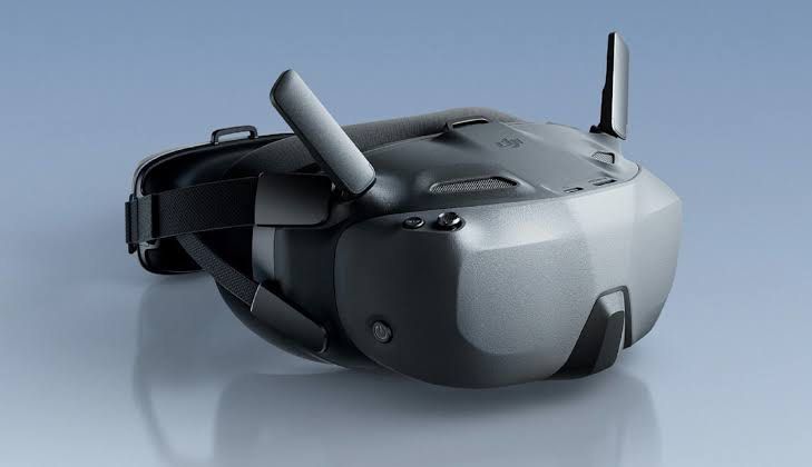 Goggles n3 + motion controller (Category: Drones) located in Pasay City. Submitted by shansey21 (Listing ID 1369496504, Image 1). Description: Available!! Brandnew Goggles N3 + Motion Controller 16,500 for neo and avata 2 Malate Manila Vitocruz Taft pick up / Meet up PM me :).