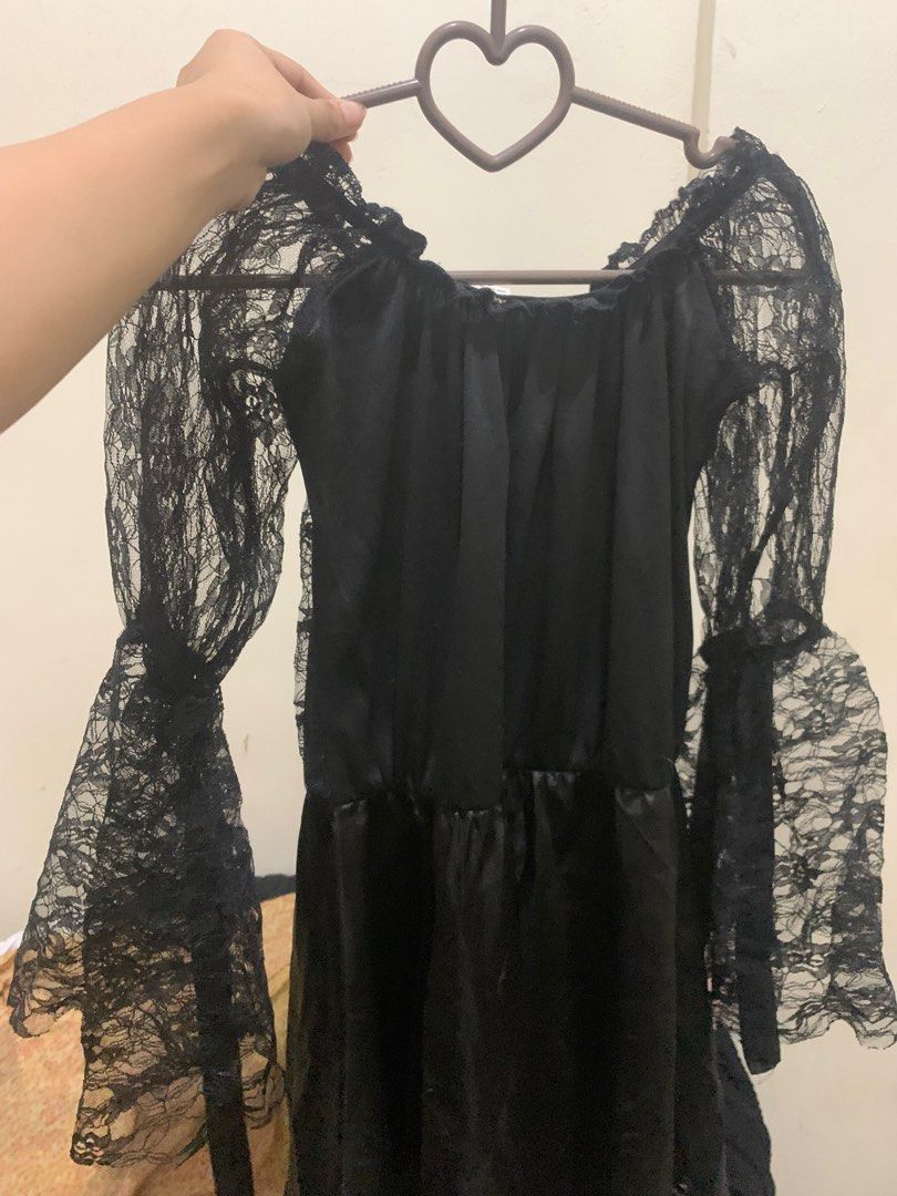 Goth black dress (Category: Dresses) located in Malabon City. Submitted by becsilog (Listing ID 1369657232, Image 1). Description: Bought this kasi nagandahan ako and it’s my style back then pero nakalimutan ko na sya and hindi ko na rin nagamit. I used inches for measurements • Length - 27 • Waist - garterized • Sleeve length - 21 • Sleeve width - adjustable/garterized.