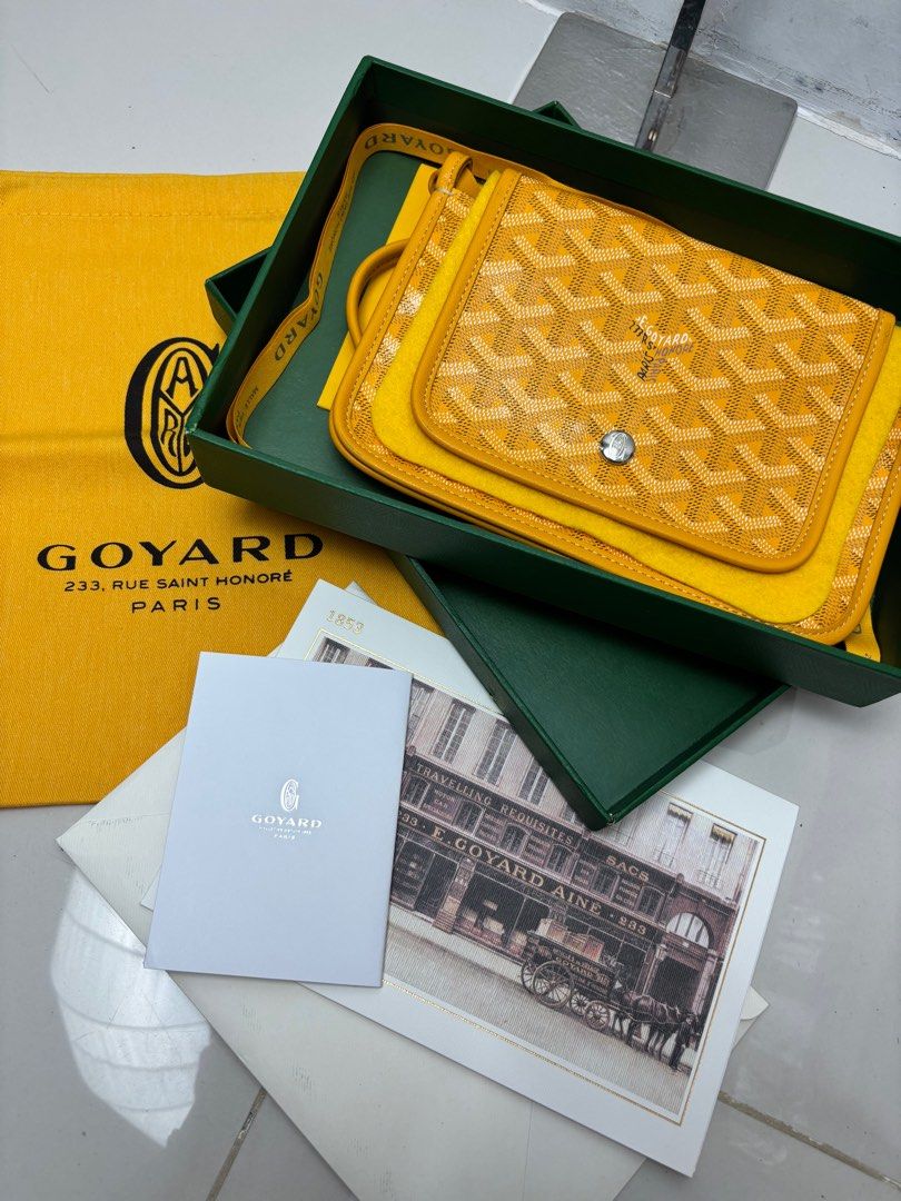 Goyard Plumet Shoulder Bag (Category: Luxury Bags & Wallets) located in Quezon City. Submitted by lucky.purelux.ph (Listing ID 1369554802, Image 1). Description: Goyard Plumet Shoulder Bag Pre Loved Bought in Japan, no longer has the receipt. Free shipping within Metro Manila Additional shipping charges for provincial deliveries Please read the description before buying MOP: gcash, bank transfer (bpi) Courier: J&T, lalamove Please view all upload