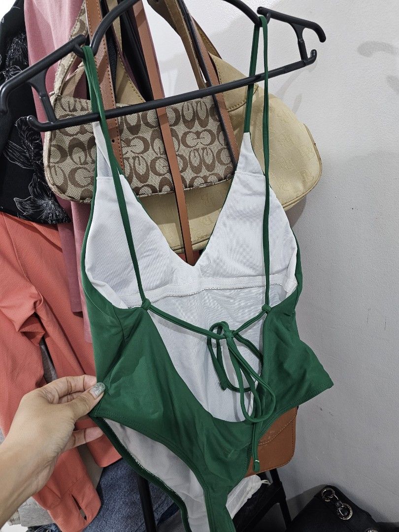 Green One Piece High Leg (Category: Bikinis & Swimsuits) located in Makati City. Submitted by kathsclosetdeclutter (Listing ID 1369667524, Image 2). Description: Used once. Super sexy high leg cut. Best fits S to Semi M. no Ww Closet Declutter before moving out. Low prices. Check out my listings 😊.