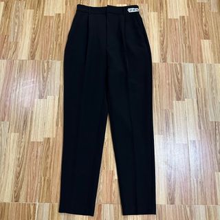 GU women’s ankle pants