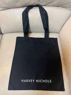 （分類：）位於 。 由 nalacat 提交（商品編號 1368875842，圖片 1）。簡介： 。
