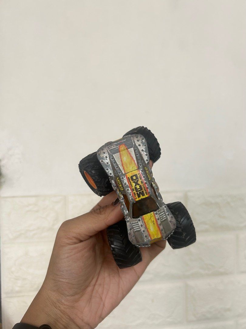 Max-D Monster Jam (Category: Vehicle & Diecast Models) located in Quezon City. Submitted by jocoronel (Listing ID 1369499989, Image 1). Description: Issue: Paint chips only.