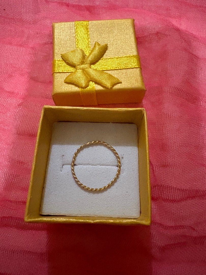 Minimalist Rope ring Pawnable Gold (Category: Rings) located in Cagayan de Oro. Submitted by authenticstuffsdecluttering (Listing ID 1369545323, Image 2). Description: Updated price: March 3, 2026 This is 18k Real gold Pawnable. Perfect for stacking. Size 5.5 .50grams ***Last photo is not mine—for inspiration only.