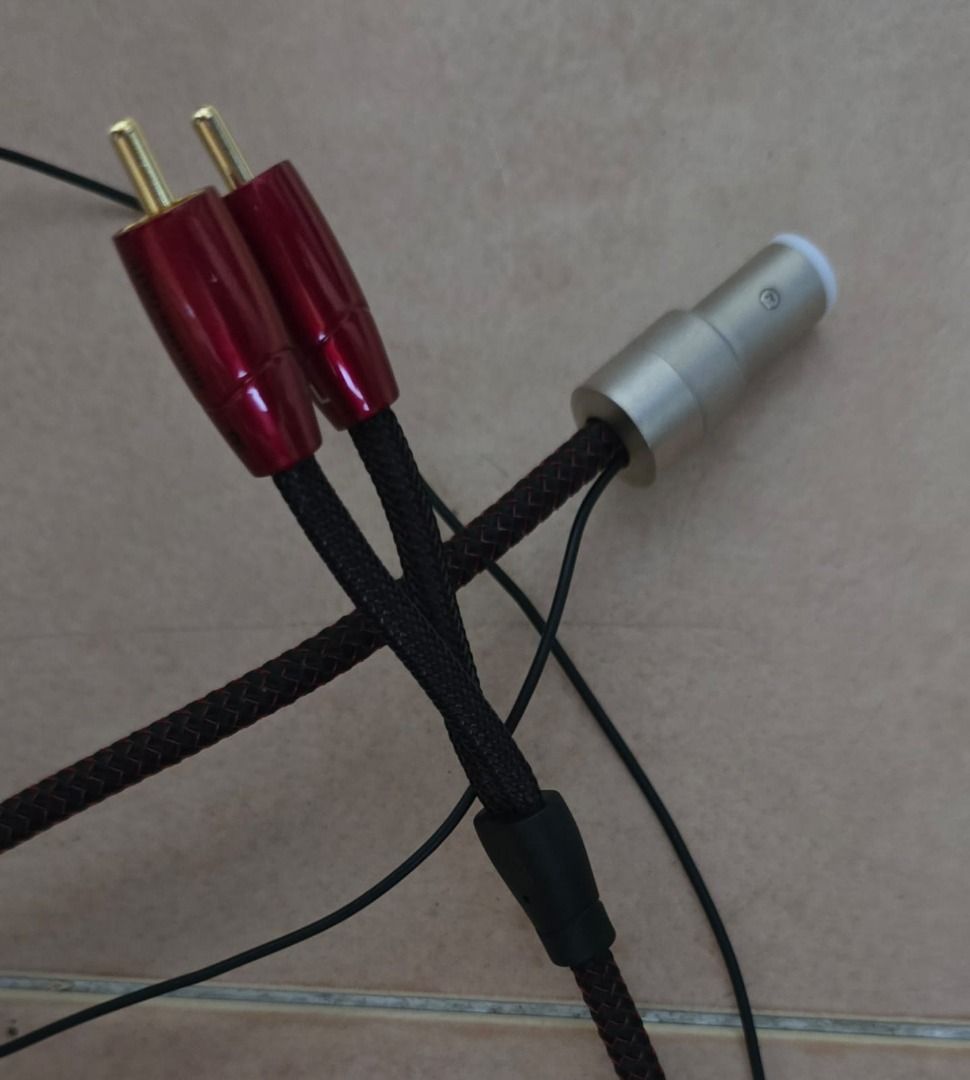 Mogami phono cable 1.5 metre