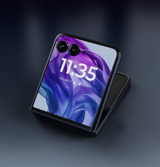 Motorola Razr 50 Ultra (Blue) (Category: Motorola) located in Balanga. Submitted by bltzkrg0 (Listing ID 1369541508, Image 1). Description: Motorola Rzer 50 Ultra (Blue) Ram: 12gb (expandable to 24gb max) Storage: 512gb.
